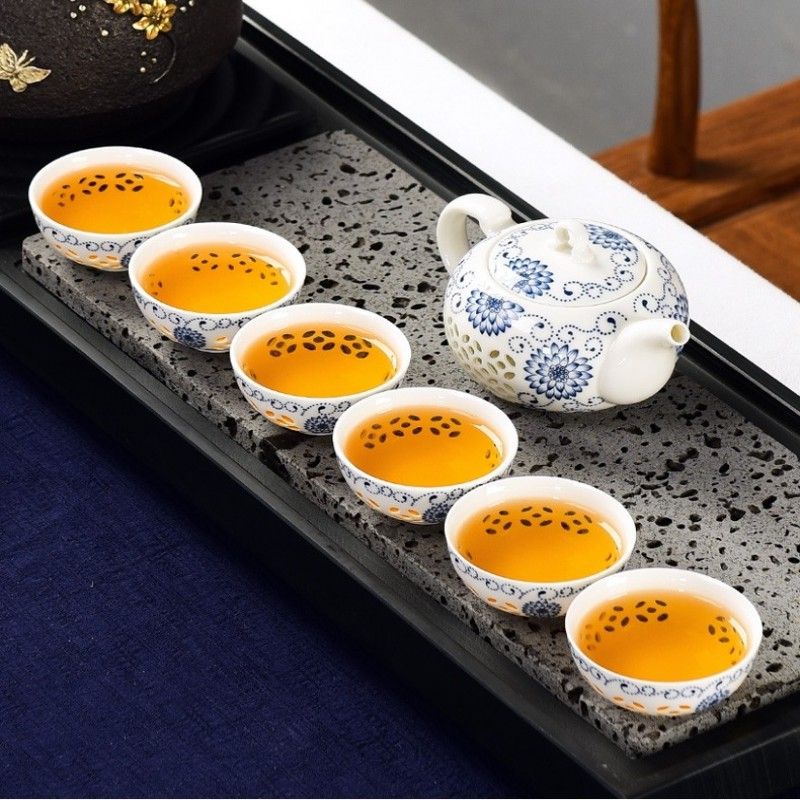 Porcelain Teapot And 6 Ying Hua Cups 